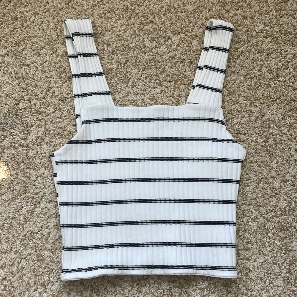 American Eagle Striped cropped tank!
